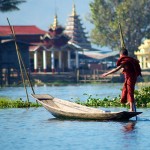 inle_lake-Myanmar-monk-tour-travel-Silk_Road_to_asia-trip